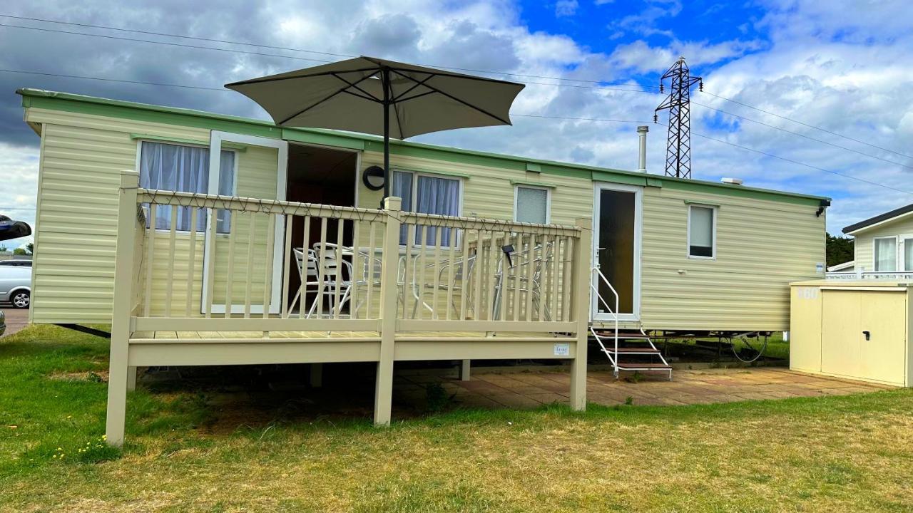 Holiday Freedom Clacton-on-Sea Exterior foto